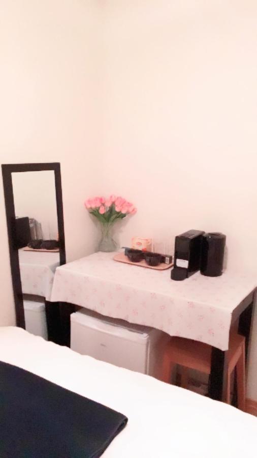 Budget Small Room City Centre Oslo Bagian luar foto